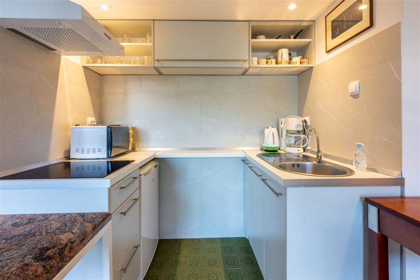 House A1, for 10 persons