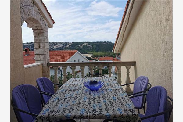 Apartment A2, for 6 persons