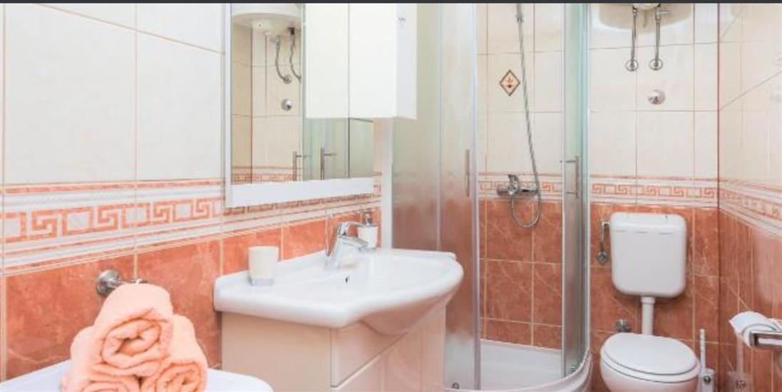 Apartment A2, for 4 persons