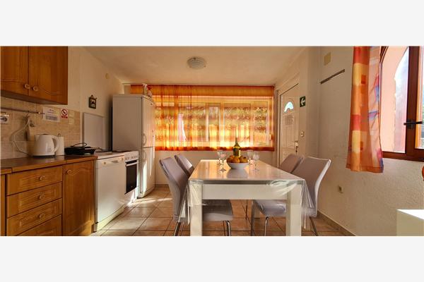 Apartment A1, for 4 persons