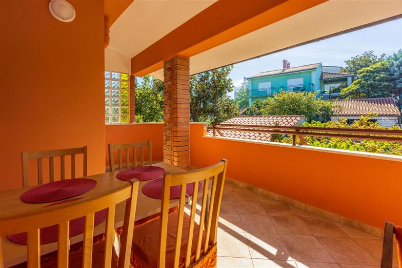 Apartment A2, for 4 persons