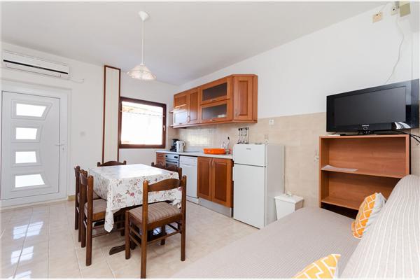 Apartment A2, for 4 persons