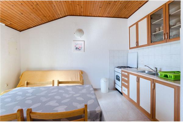 Apartment A4, for 4 persons