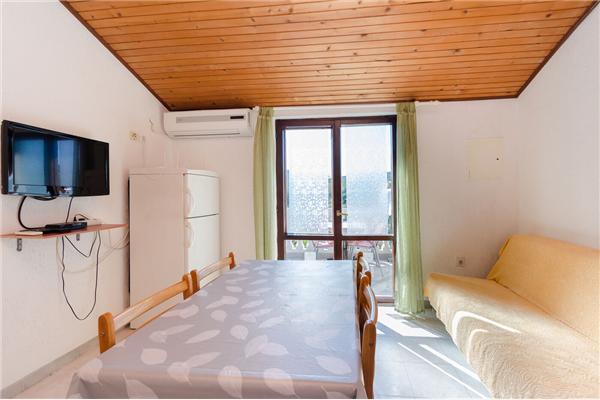 Apartment A4, for 4 persons