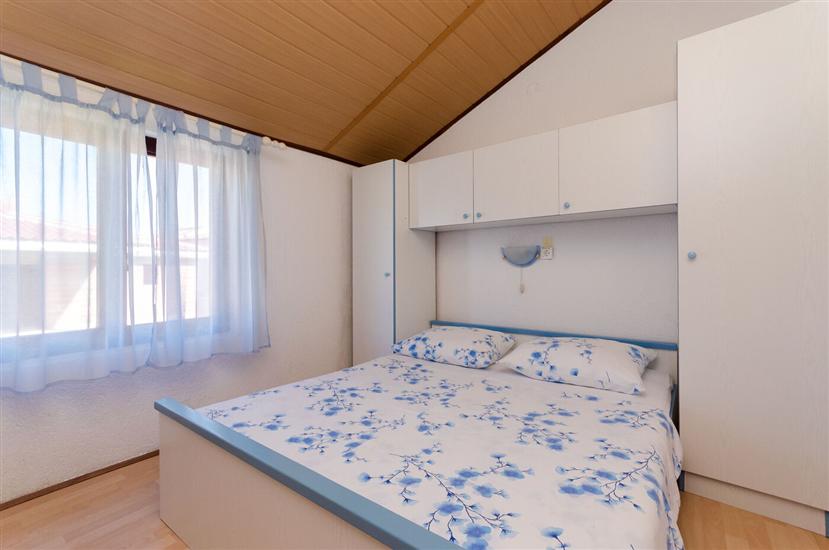 Apartment A4, for 4 persons