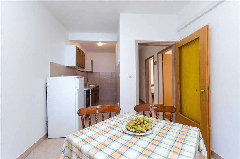 Apartment A1, for 5 persons
