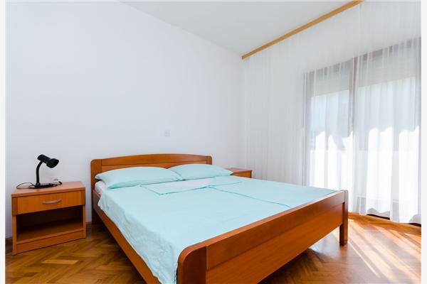 Apartment A1, for 5 persons
