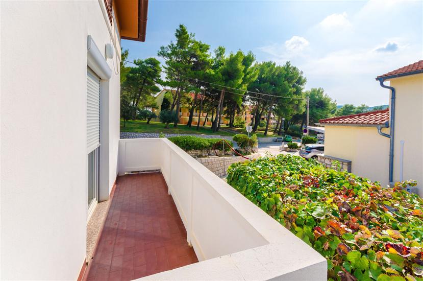 Apartment A2, for 5 persons