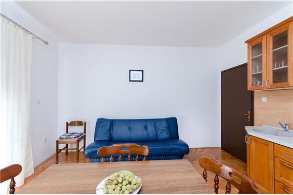 Apartment A2, for 5 persons