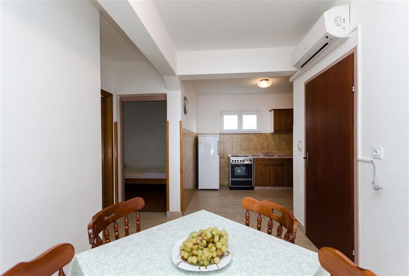 Apartment A3, for 5 persons