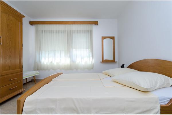 Apartment A3, for 5 persons