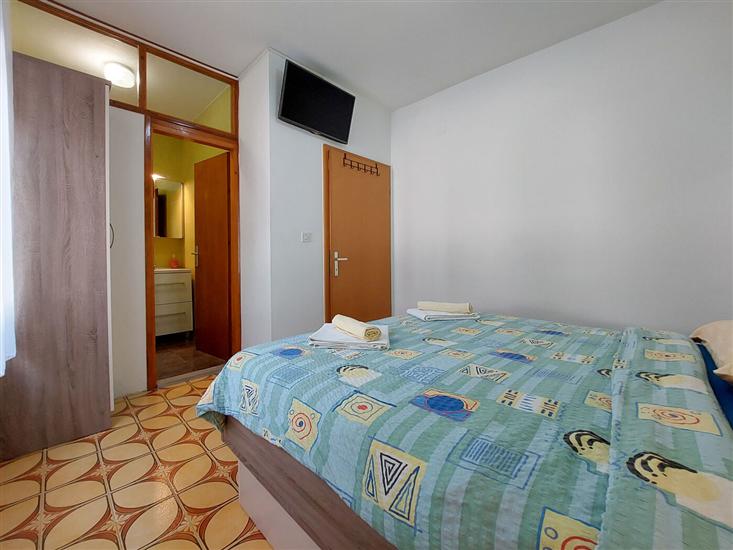 Room S1, for 2 persons