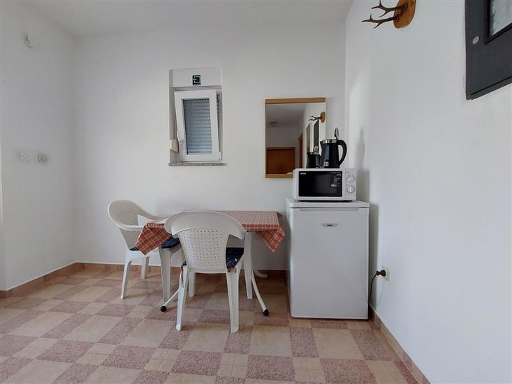 Room S1, for 2 persons