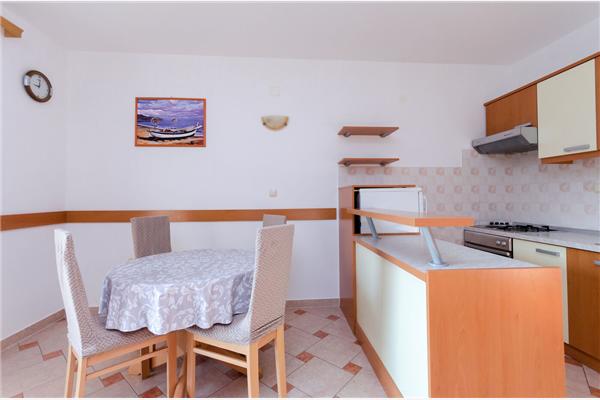 Apartment A2, for 5 persons