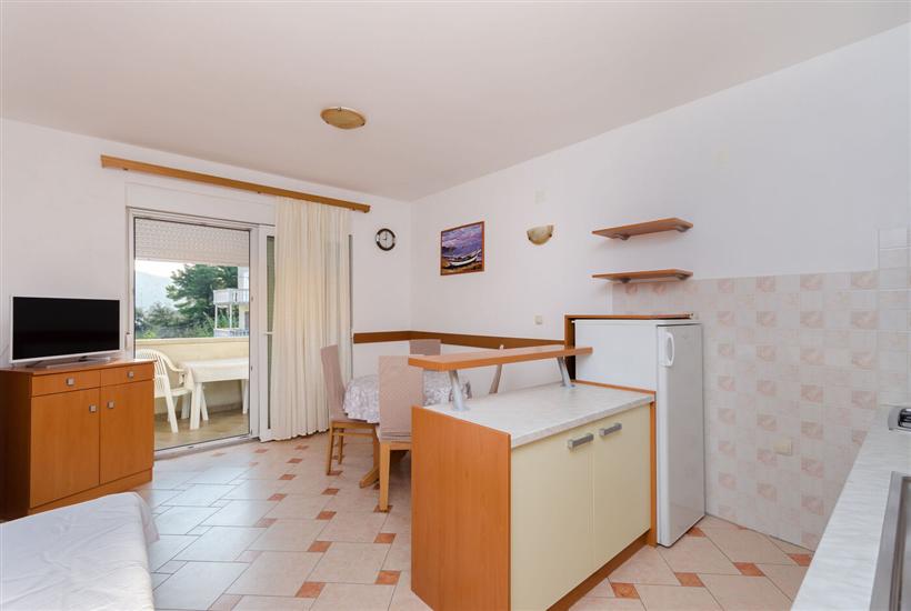 Apartment A2, for 5 persons