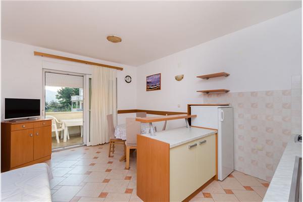 Apartment A2, for 5 persons