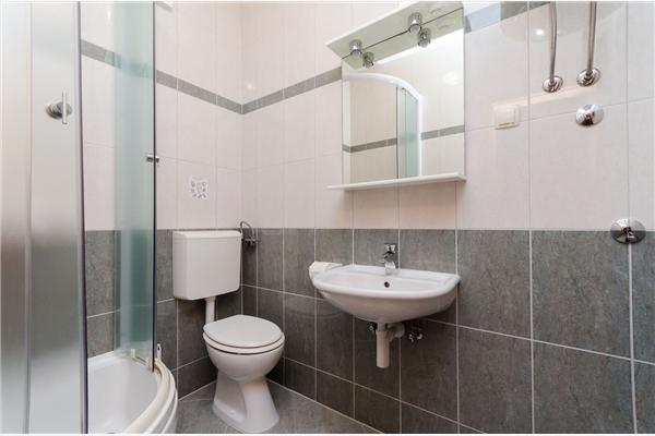 Apartment A2, for 5 persons