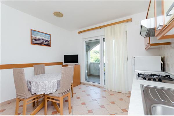 Apartment A3, for 5 persons