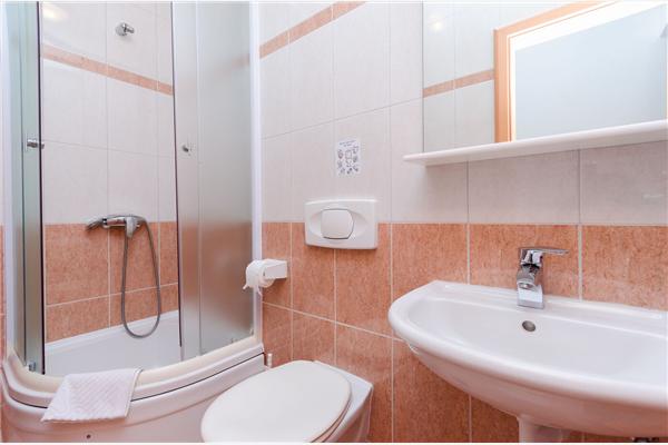 Apartment A3, for 5 persons