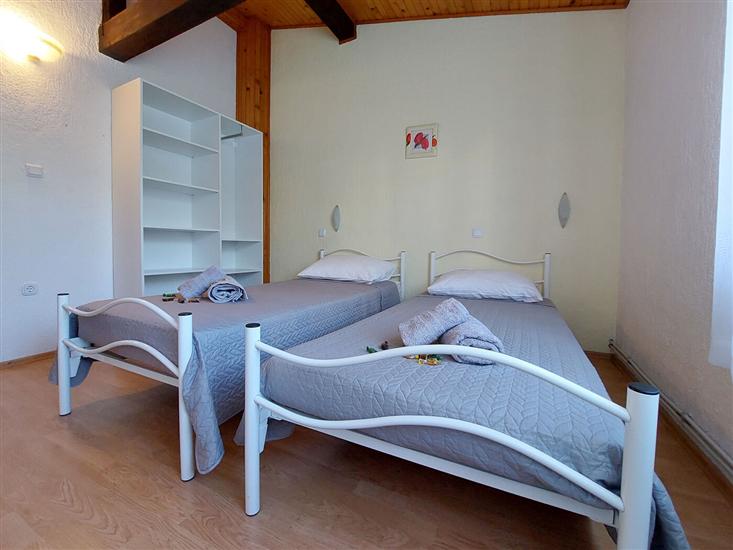 Apartment A3, for 6 persons