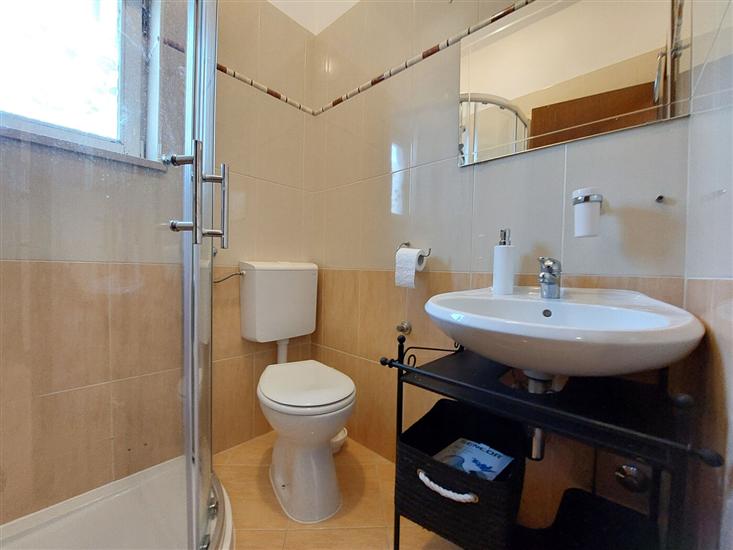 Apartment A3, for 6 persons