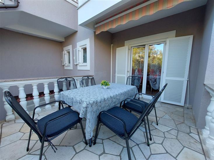 Apartment A3, for 6 persons