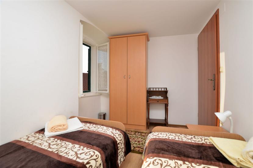 Apartment A1, for 6 persons
