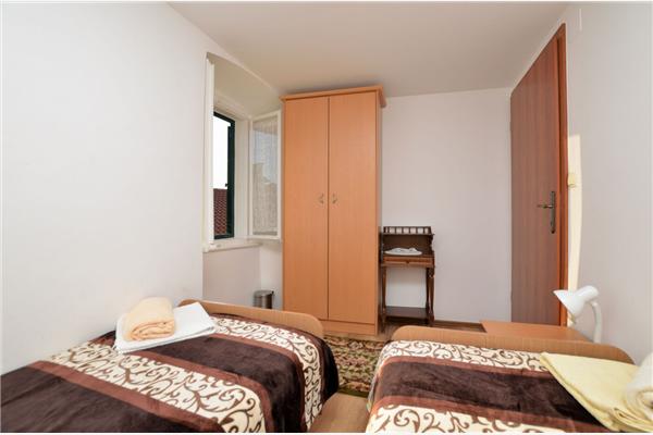 Apartment A1, for 6 persons