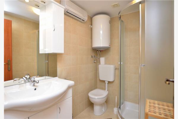 Apartment A1, for 6 persons