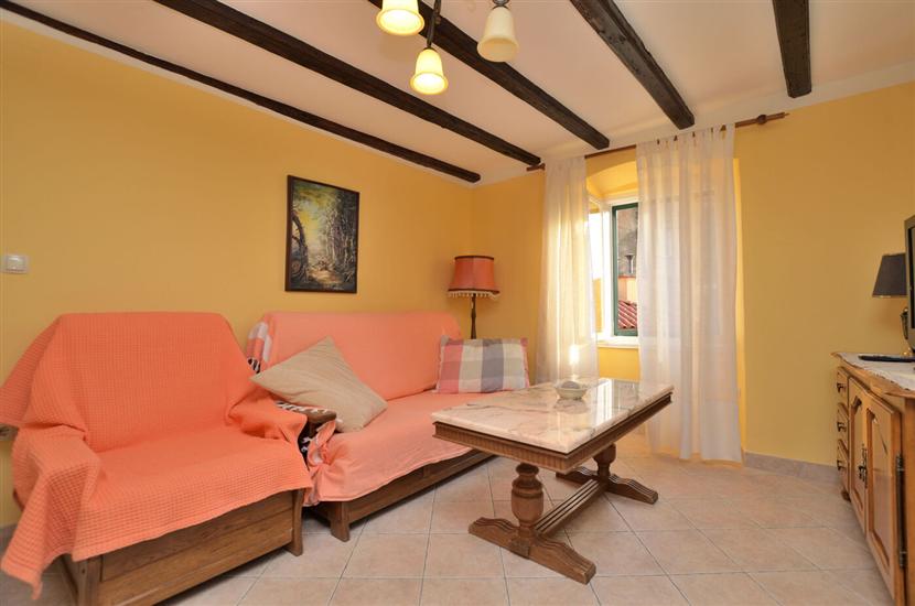 Apartment A1, for 6 persons