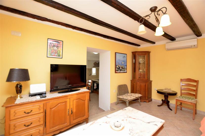 Apartment A1, for 6 persons