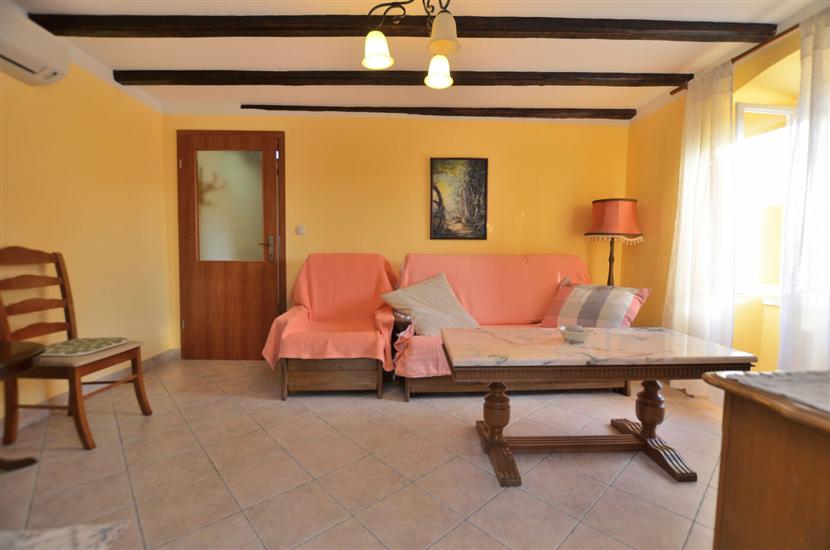 Apartment A1, for 6 persons