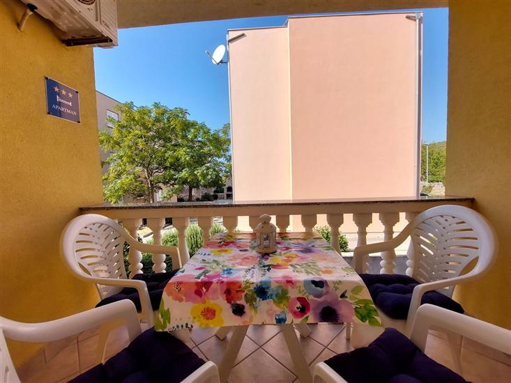 Apartment A1, for 4 persons