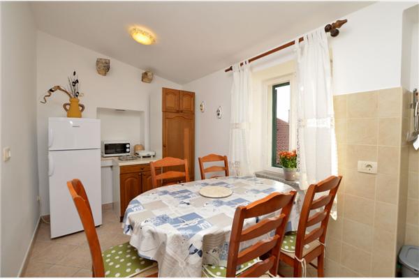 Apartment A1, for 6 persons