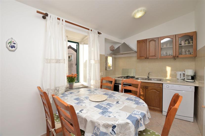 Apartment A1, for 6 persons