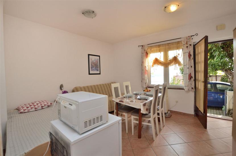 Apartment A1, for 3 persons