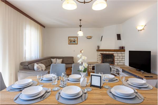 House K1, for 10 persons