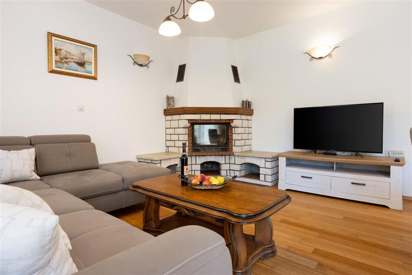 House K1, for 10 persons