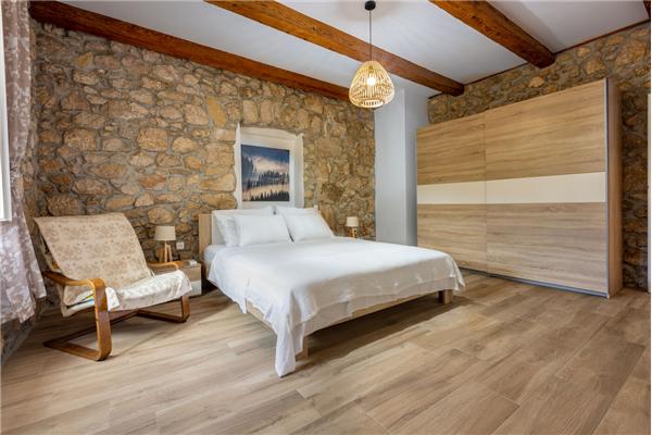 House K1, for 10 persons