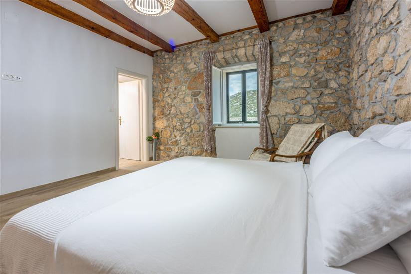 House K1, for 10 persons