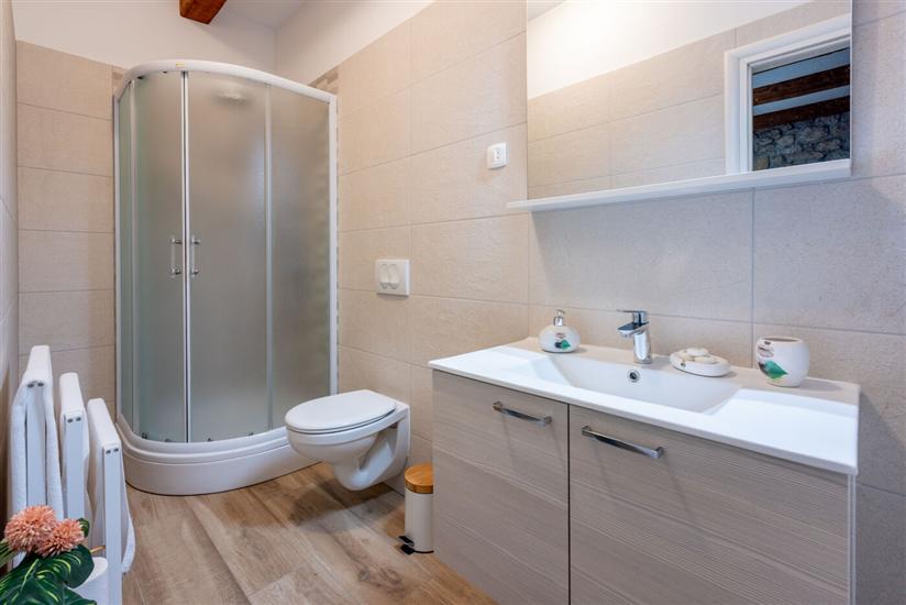 House K1, for 10 persons