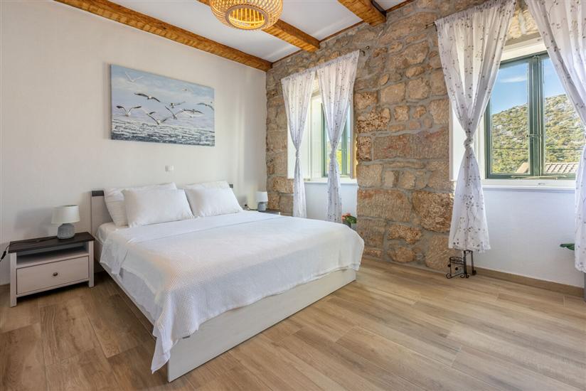 House K1, for 10 persons