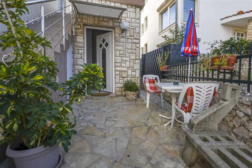 Apartment A1, for 2 persons