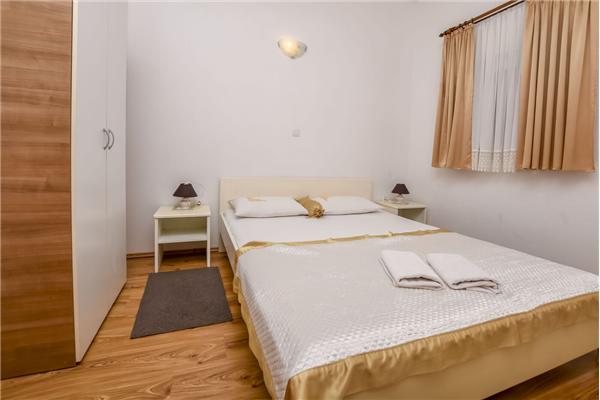 Apartment A1, for 4 persons