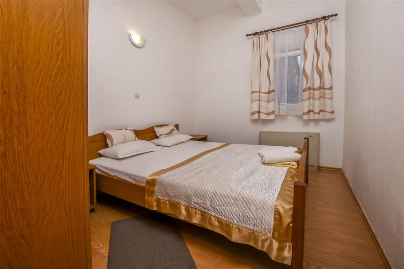 Apartment A2, for 6 persons