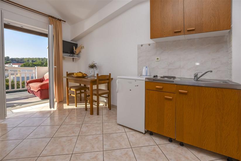 Apartment A8, for 3 persons