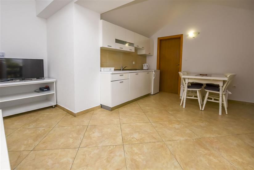 Apartment A10, for 4 persons