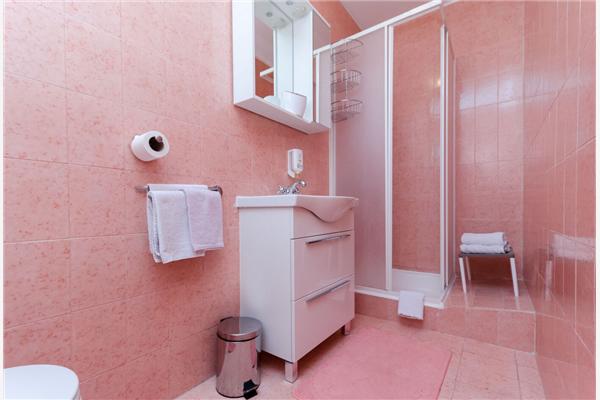 Room S6, for 2 persons