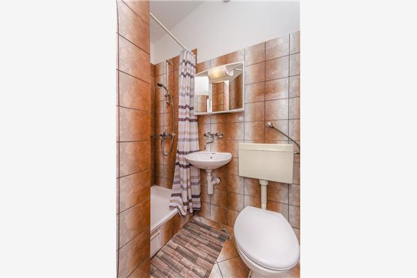 Room S1, for 2 persons