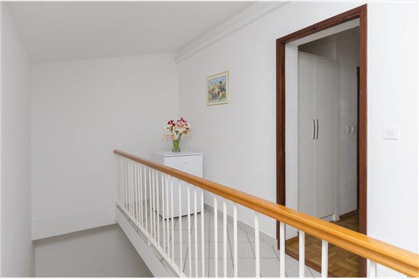 Room S1, for 2 persons